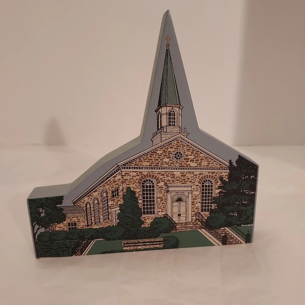 Vintage 1998 Hometowne Collectibles Newtown Presbyterian Church Shelf Sitter